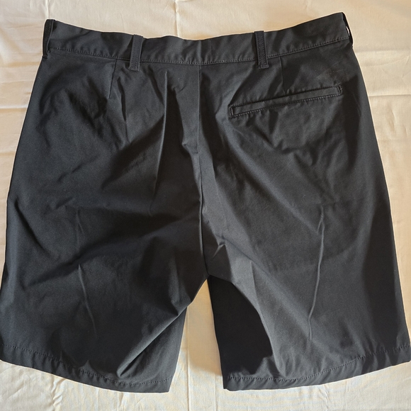 J.Crew Men's Black Shorts Golf - Picture 3 of 6